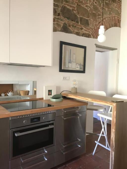Cosy Sant'ambrogio Apartment